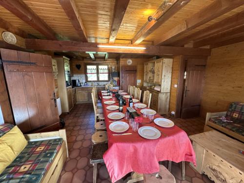 Salles à manger 16 personnes